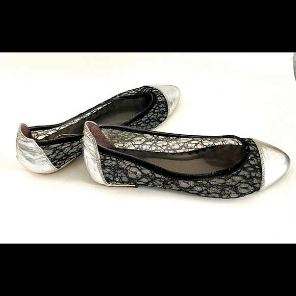 Flats - Picture 1 of 4